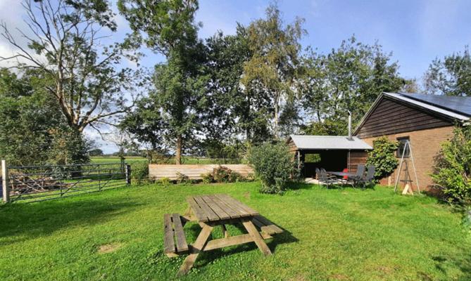 Vakantiehuis Met Jacuzzi 4 Personen Giethoorn Zewnętrze zdjęcie